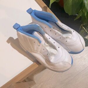 Kids Jordan 12 baby blue & white
